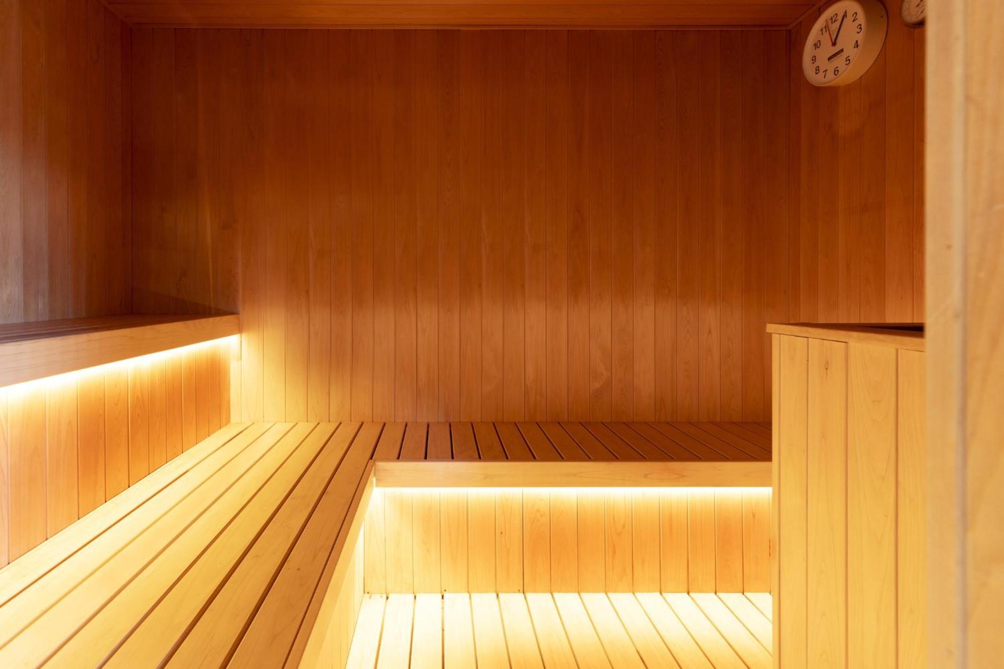 Hotel Ooedo Onsen Monogatari Premium Kaga Maruya Esterno foto