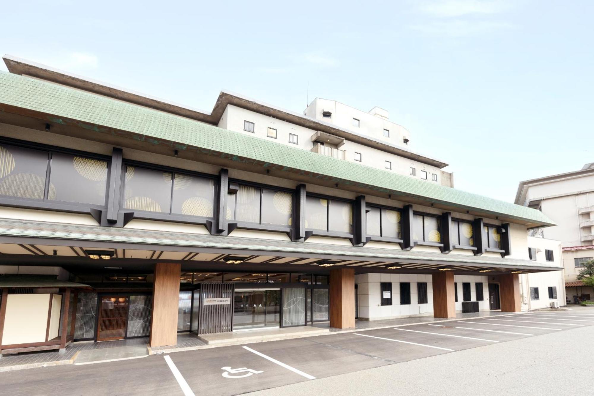 Hotel Ooedo Onsen Monogatari Premium Kaga Maruya Esterno foto