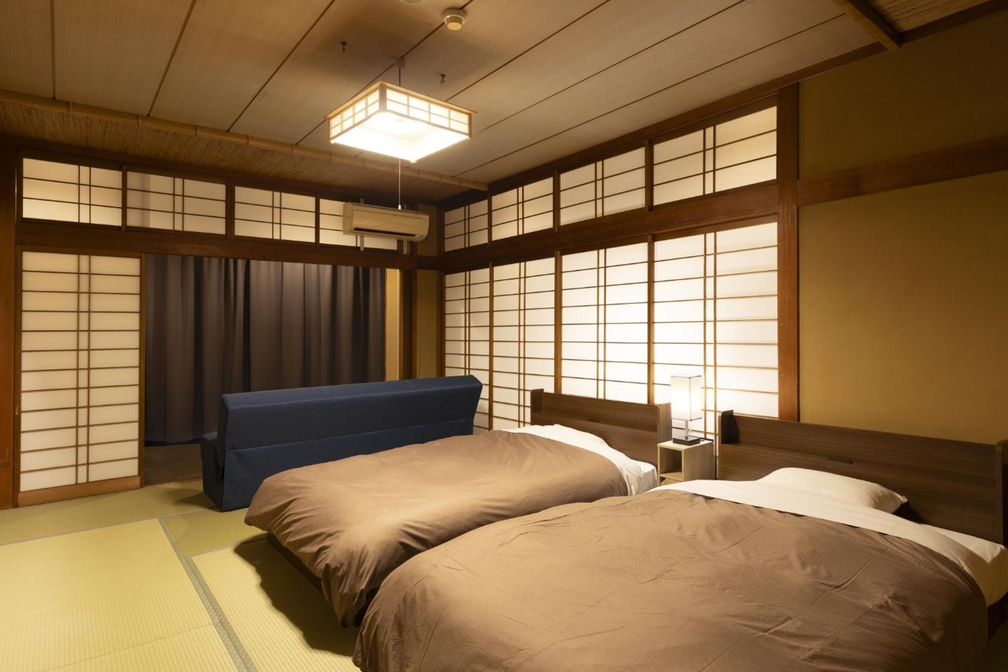 Hotel Ooedo Onsen Monogatari Premium Kaga Maruya Esterno foto