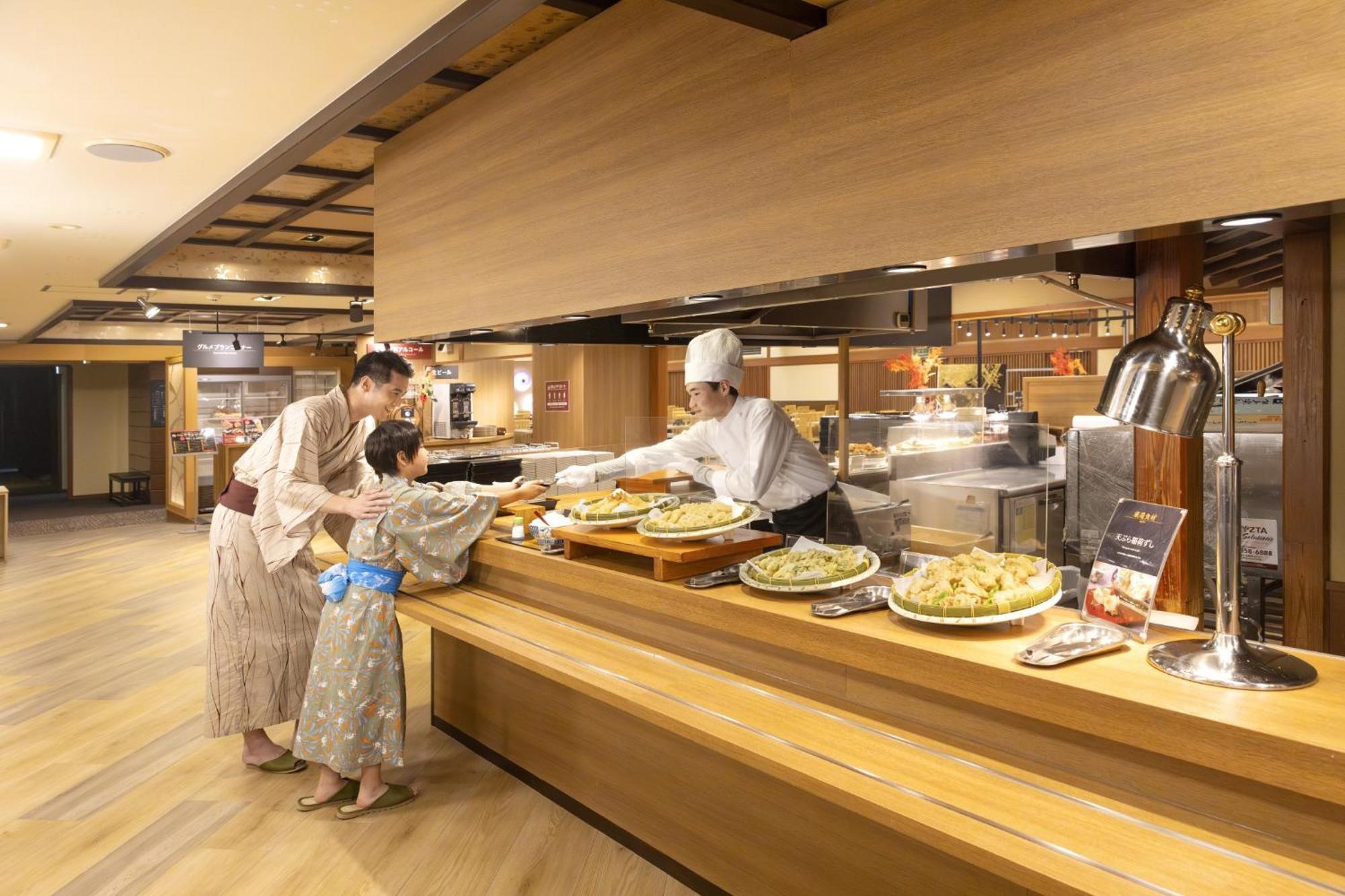 Hotel Ooedo Onsen Monogatari Premium Kaga Maruya Esterno foto