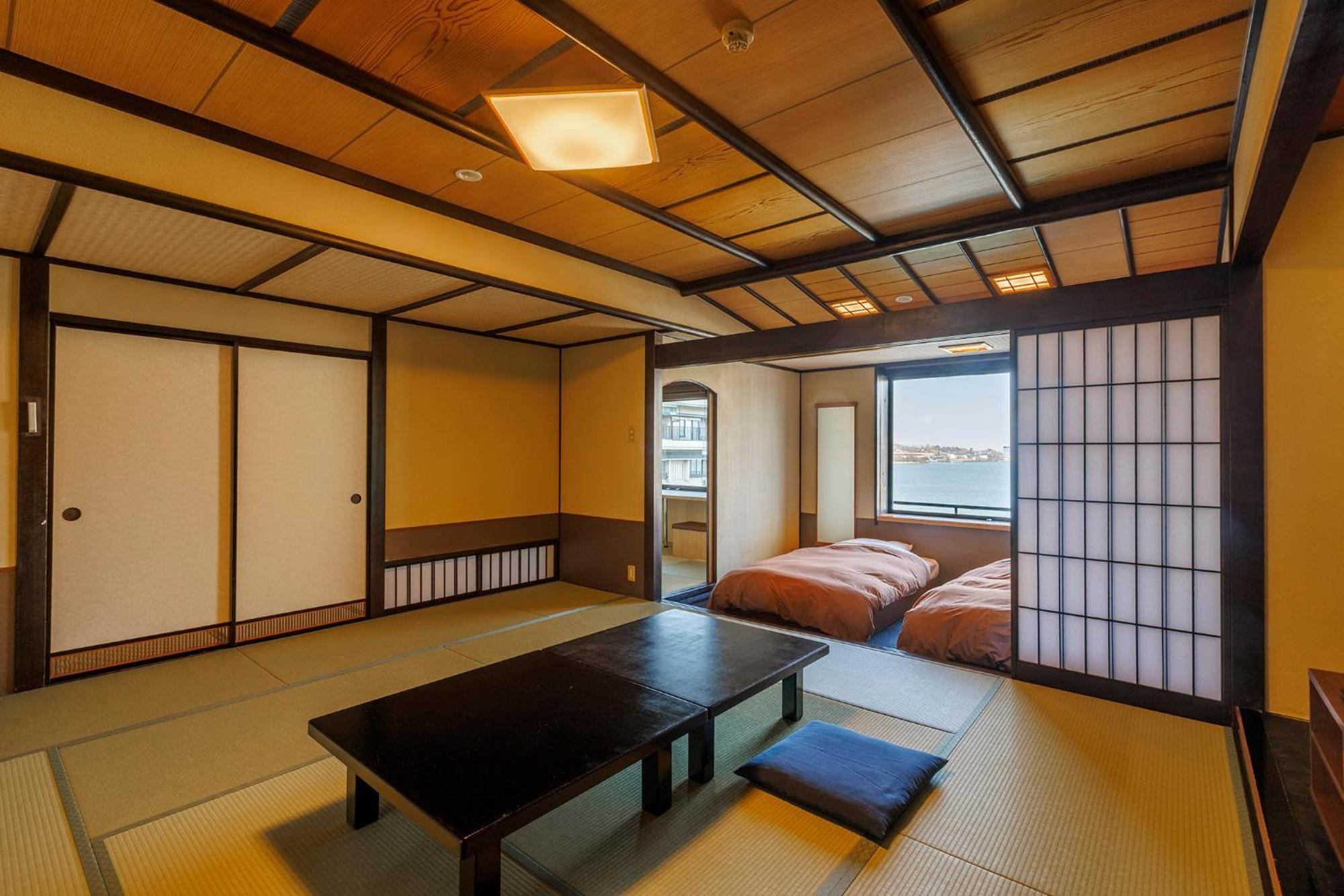 Hotel Ooedo Onsen Monogatari Premium Kaga Maruya Esterno foto